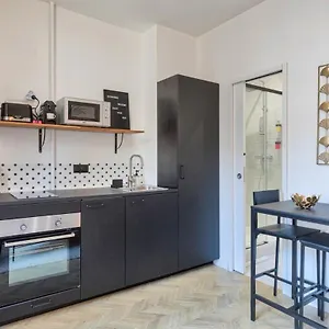  Apartment Cosy Proche De L'arc De Triomphe - 2p France